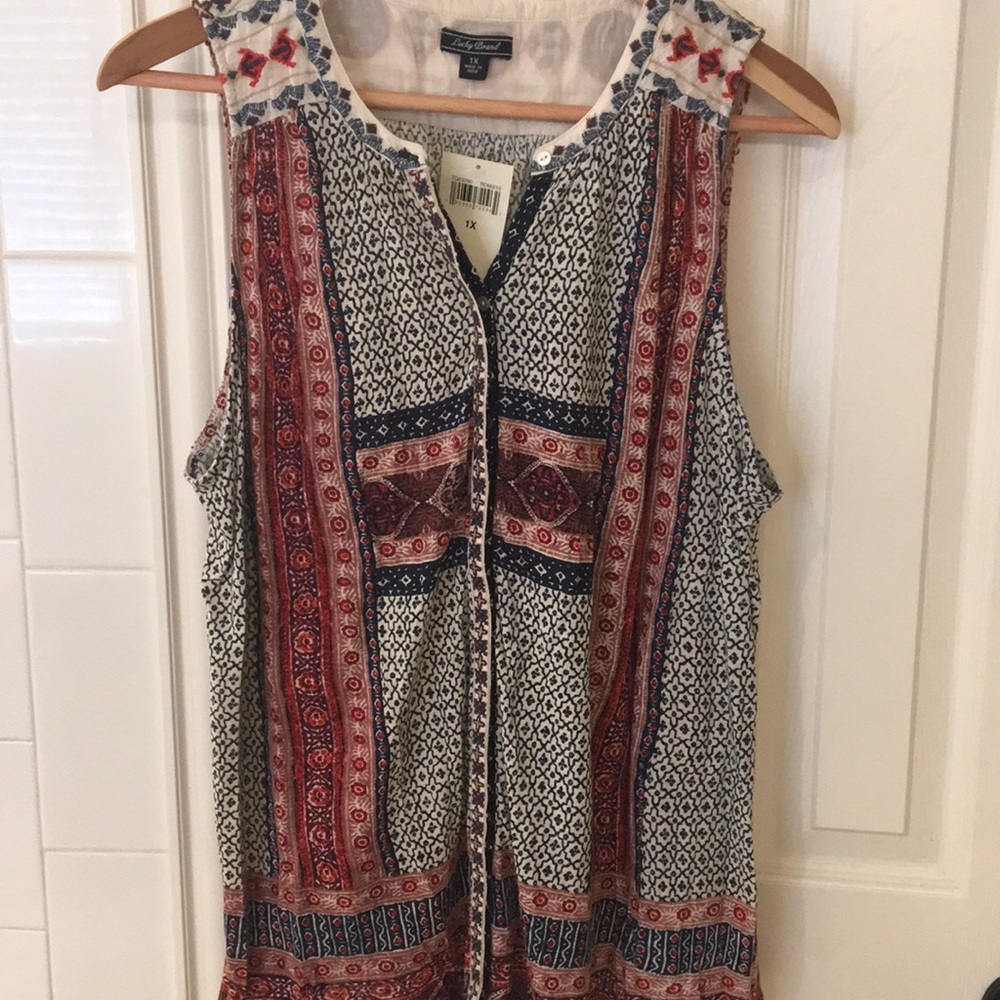 Border Print Button Up Top - Picture 3 of 5